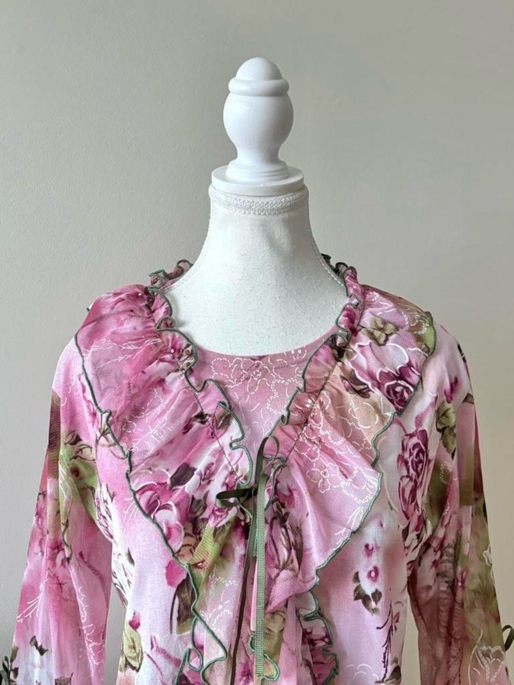 Pink Floral Ruffle Blouse - Picture 2 of 6